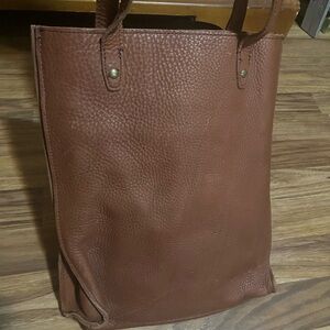 Duluth trading handbag